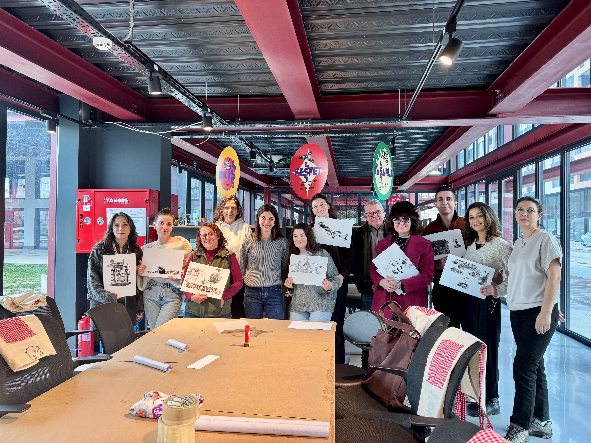 Pancar Deposu’nda gündelik malzemeler sanata dönüştü