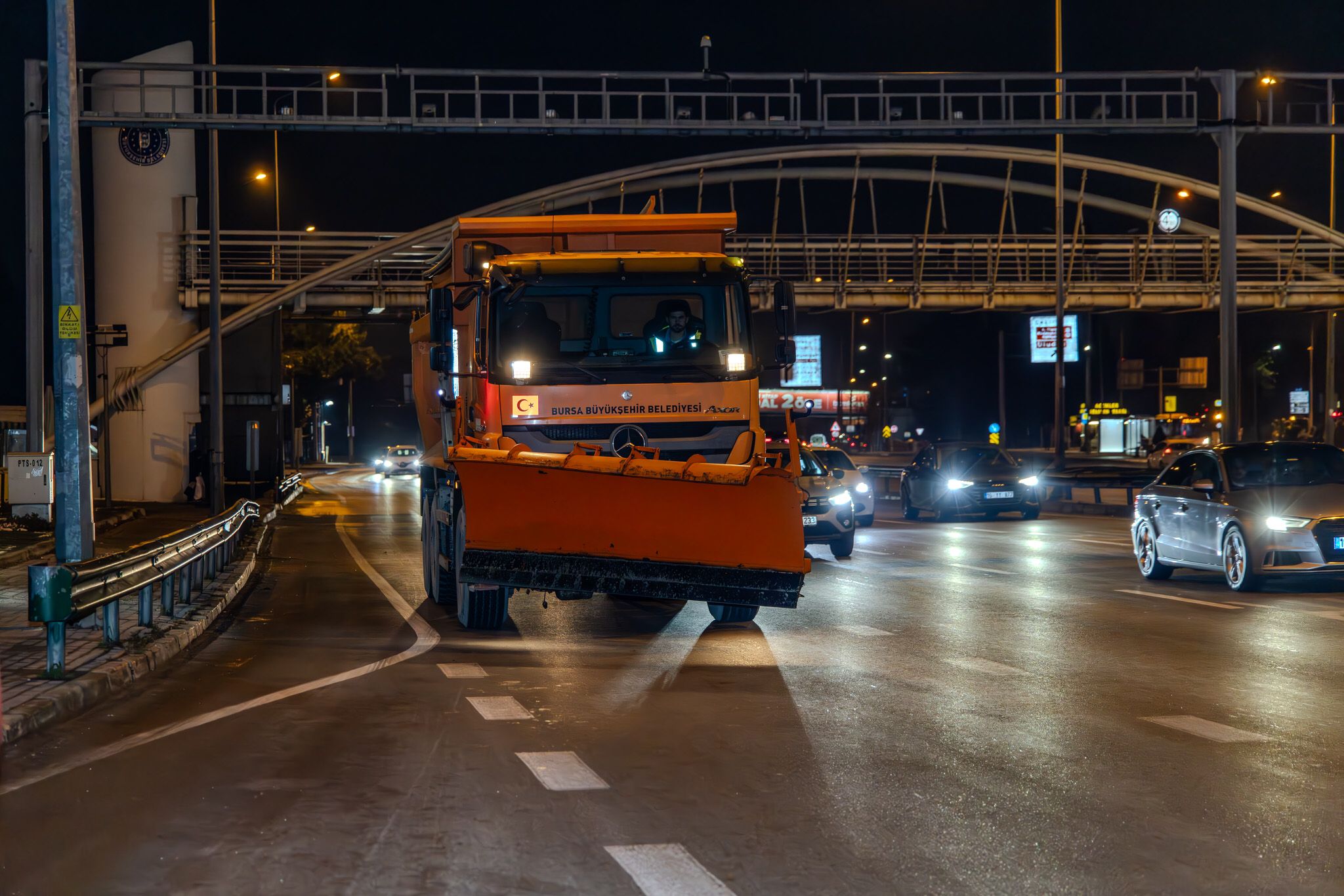 Büyükşehir Belediyesi ile yollar güvende