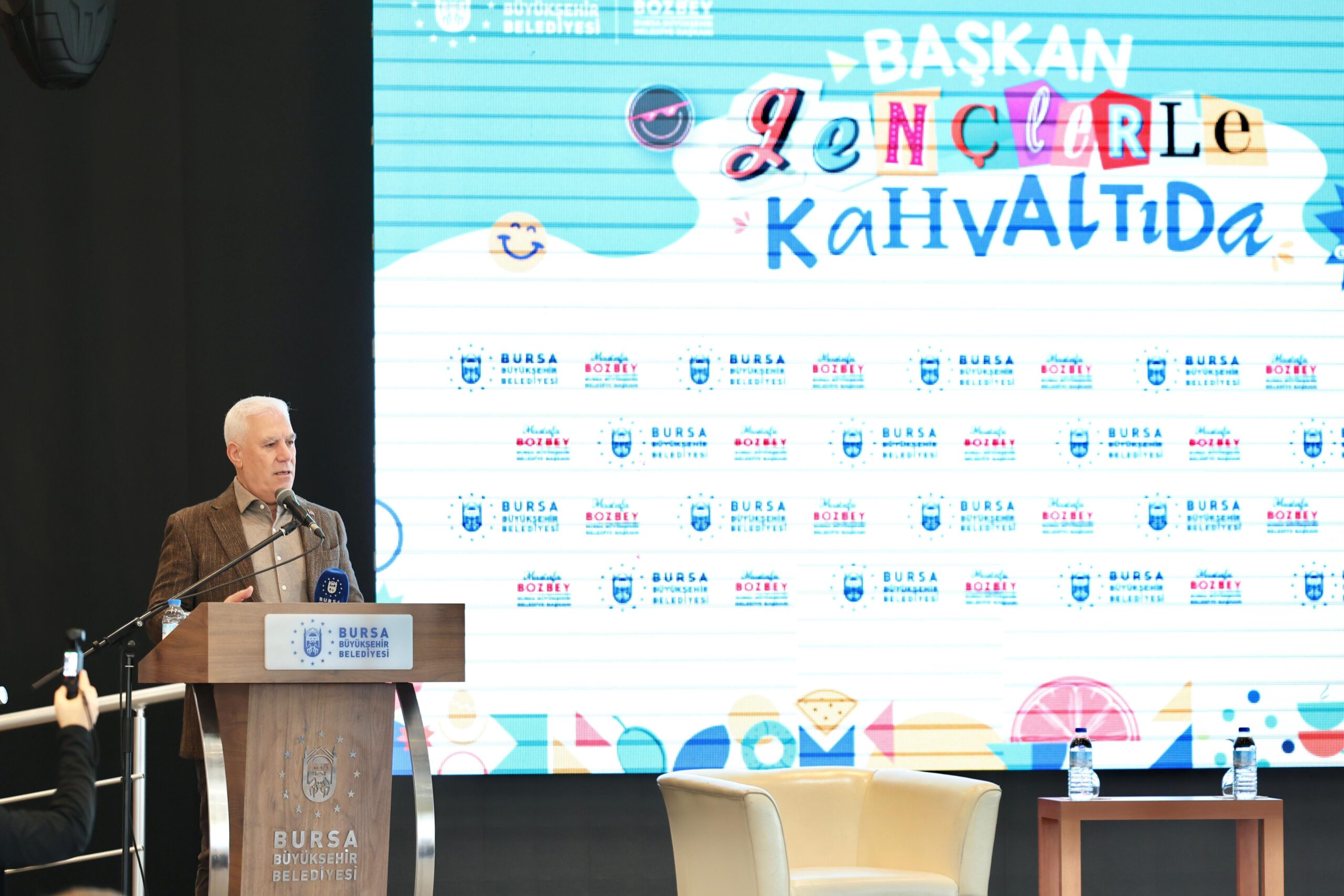 Başkan Bozbey, gençlerle geleceği konuştu