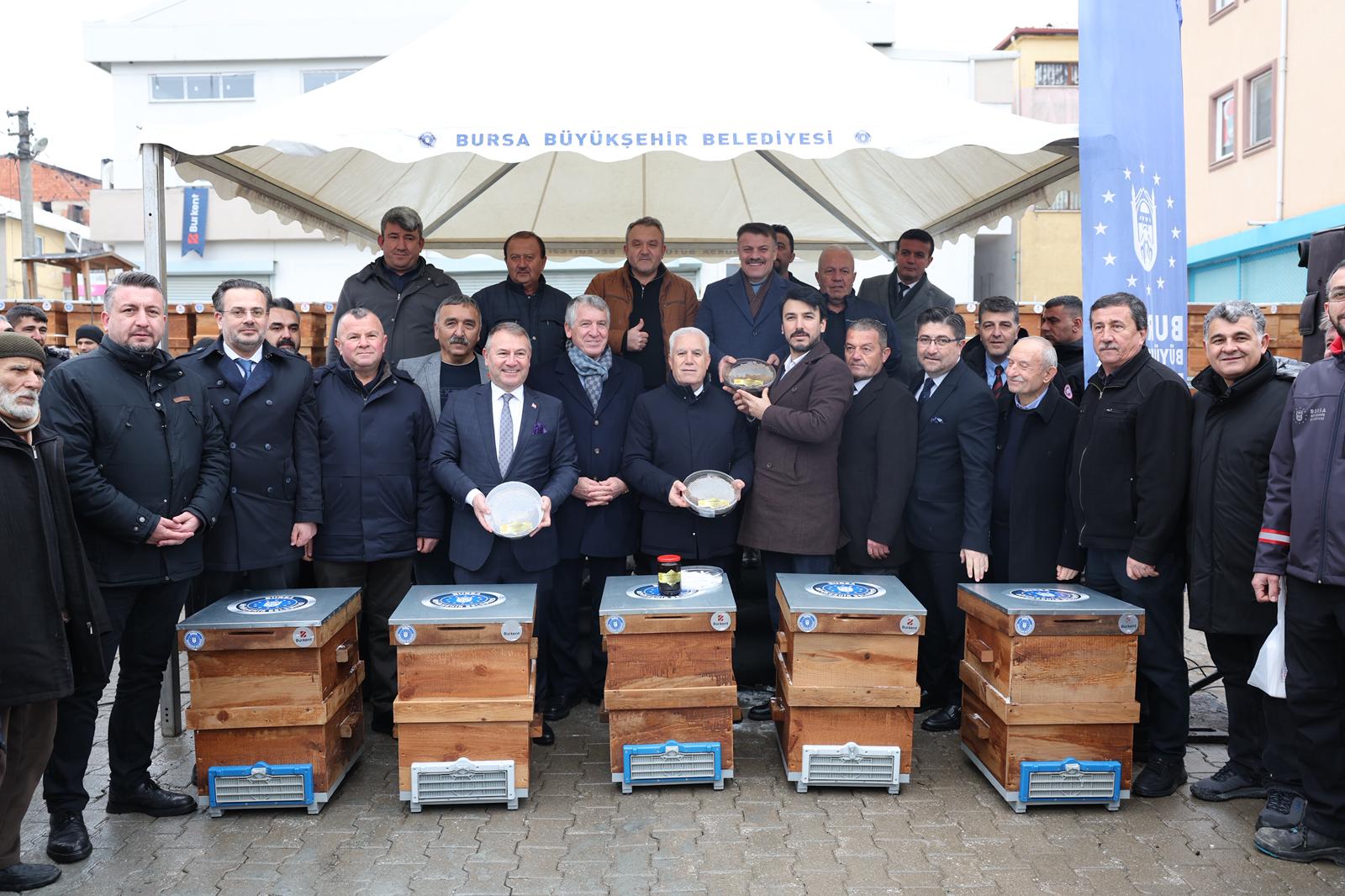 Büyükşehir'den dağ yöresine arı kovanı desteği