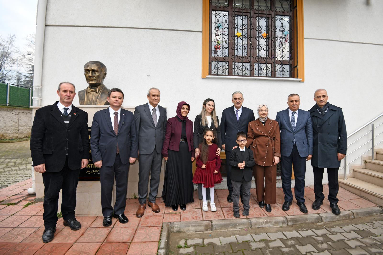 Başkan Aydın, Özel Gereksinimli Çocukların Karne Sevincini Paylaştı