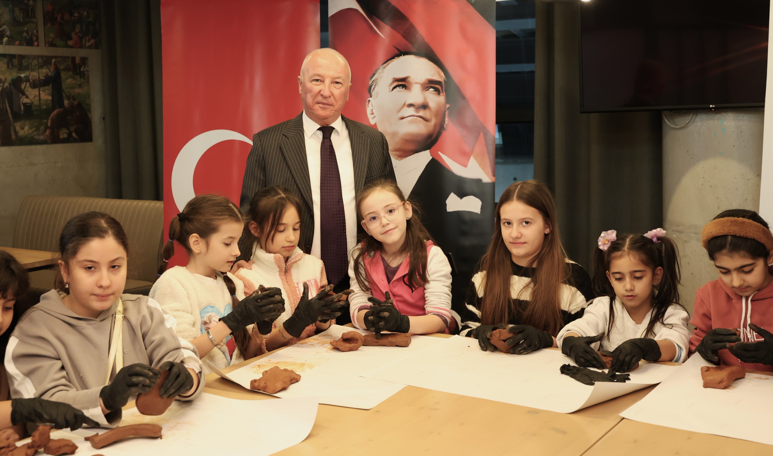 Minik Arkeologlar Tarihi Osmangazi’de Keşfediyor