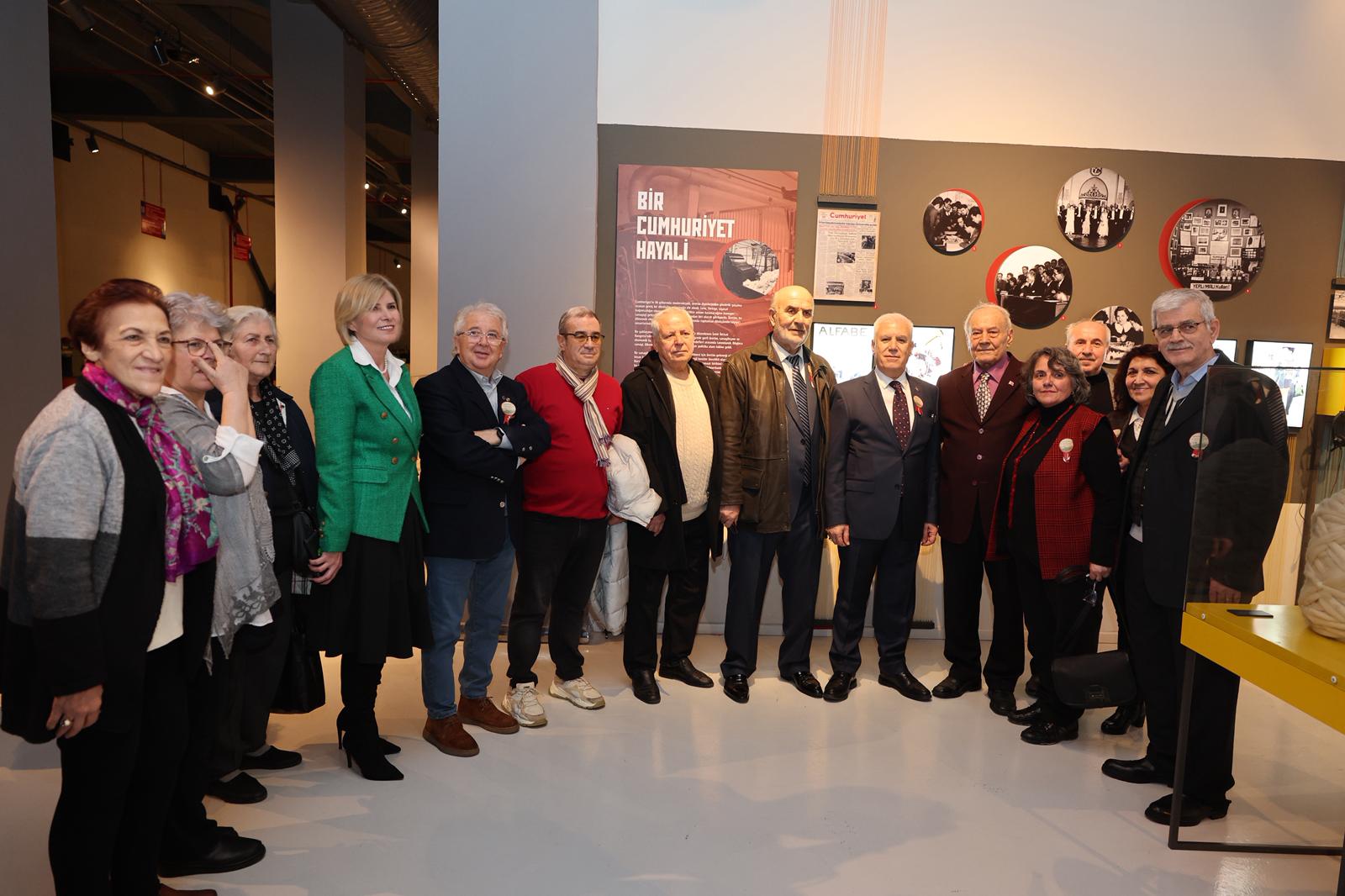 ‘Geleceği Dokuyan Fabrika: Merinos’ sergisi