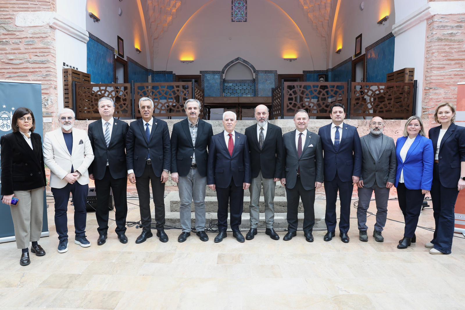 Bursa, fethin 700. yılında dünya sahnesinde