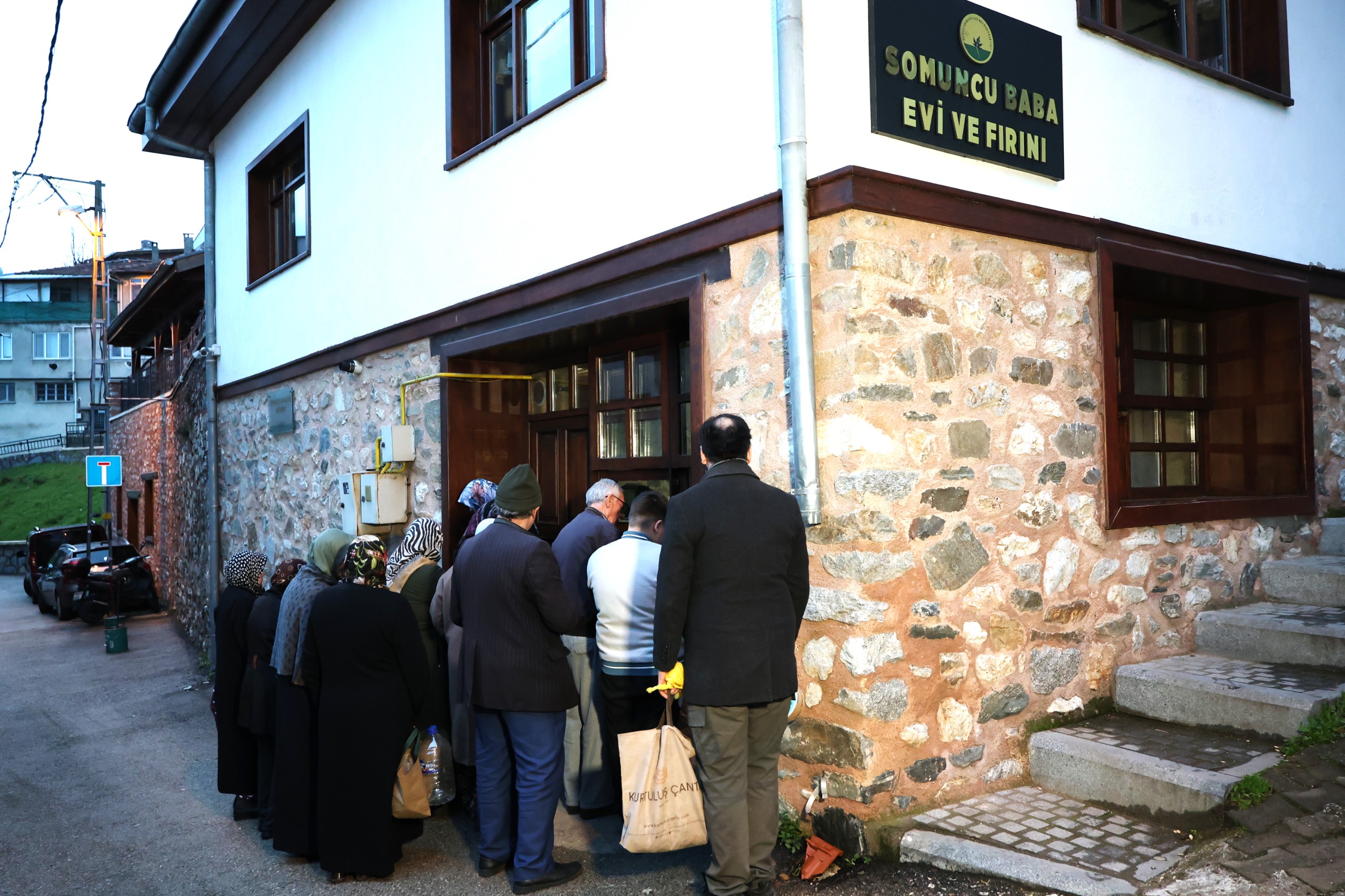 Osmangazi’den İhtiyaç Sahibi Ailelerin Yüzünü Güldüren Hizmet