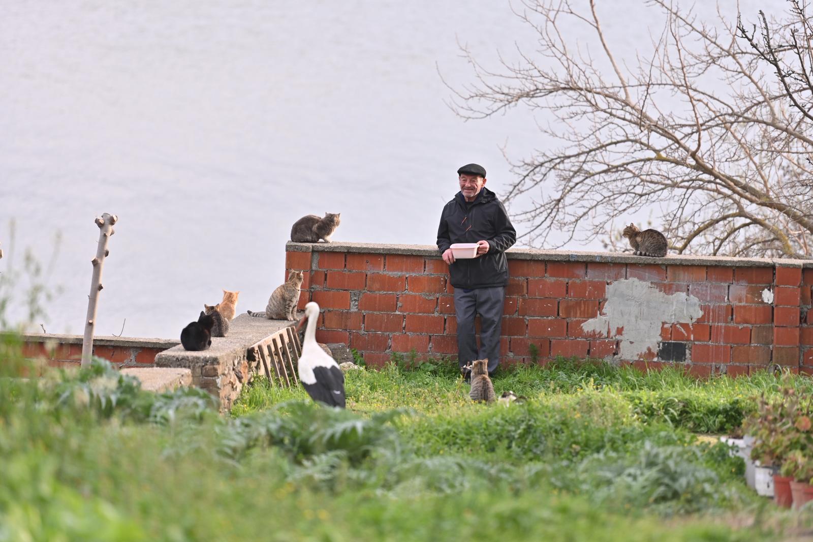 Başkan Bozbey’den Yaren Leylek ve Adem Amca'ya ziyaret