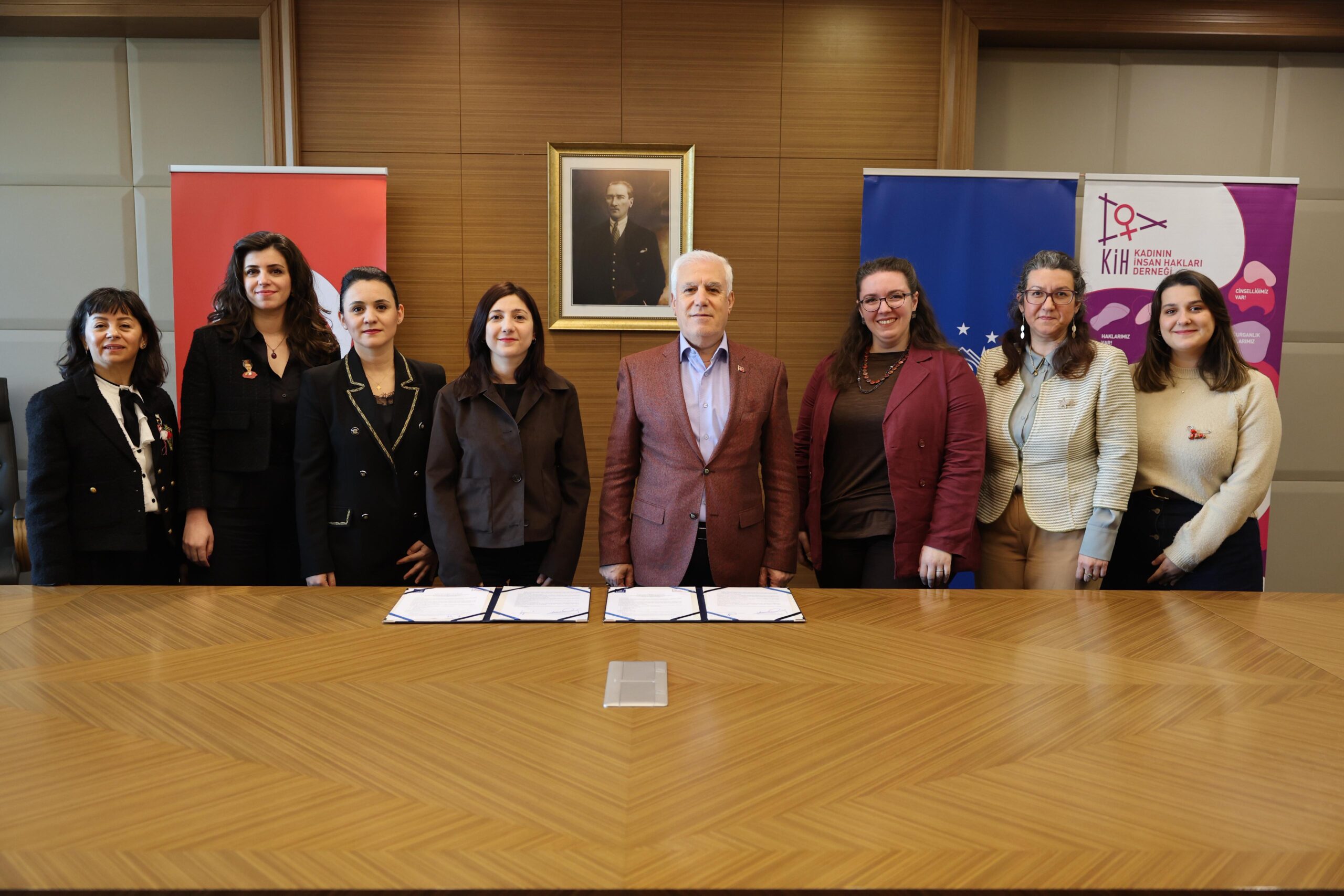 Bursa Büyükşehir'den kadınlara hak bilinci desteği