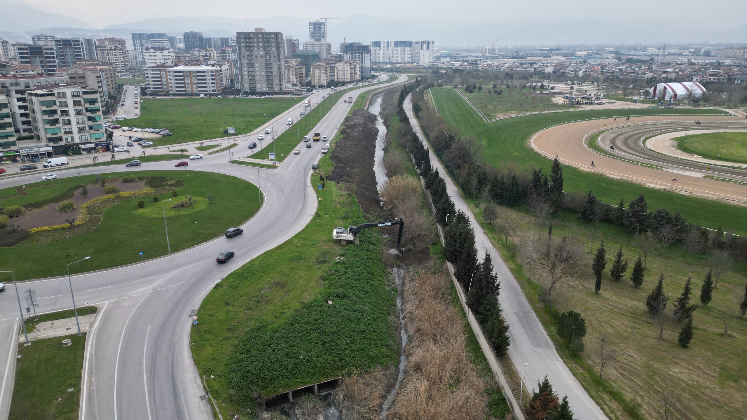 Ayafatma Deresi'nde kapsamlı temizlik çalışması