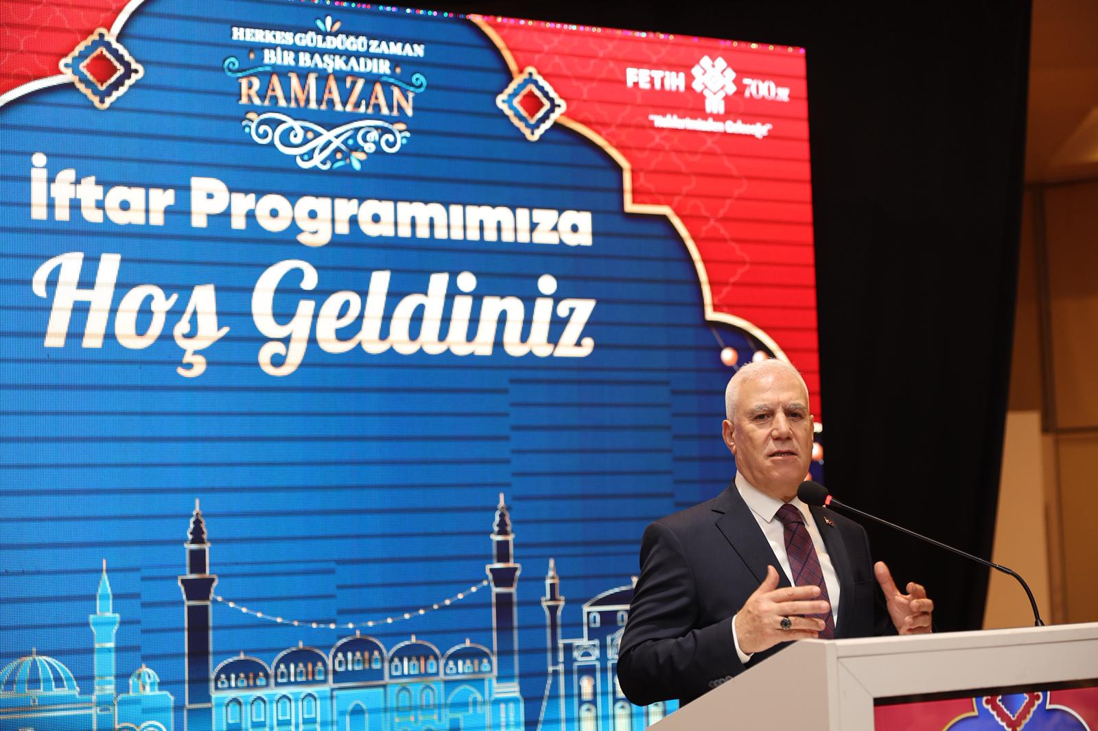 Büyükşehir Meclisi Ailesi Aynı Sofrada Buluştu