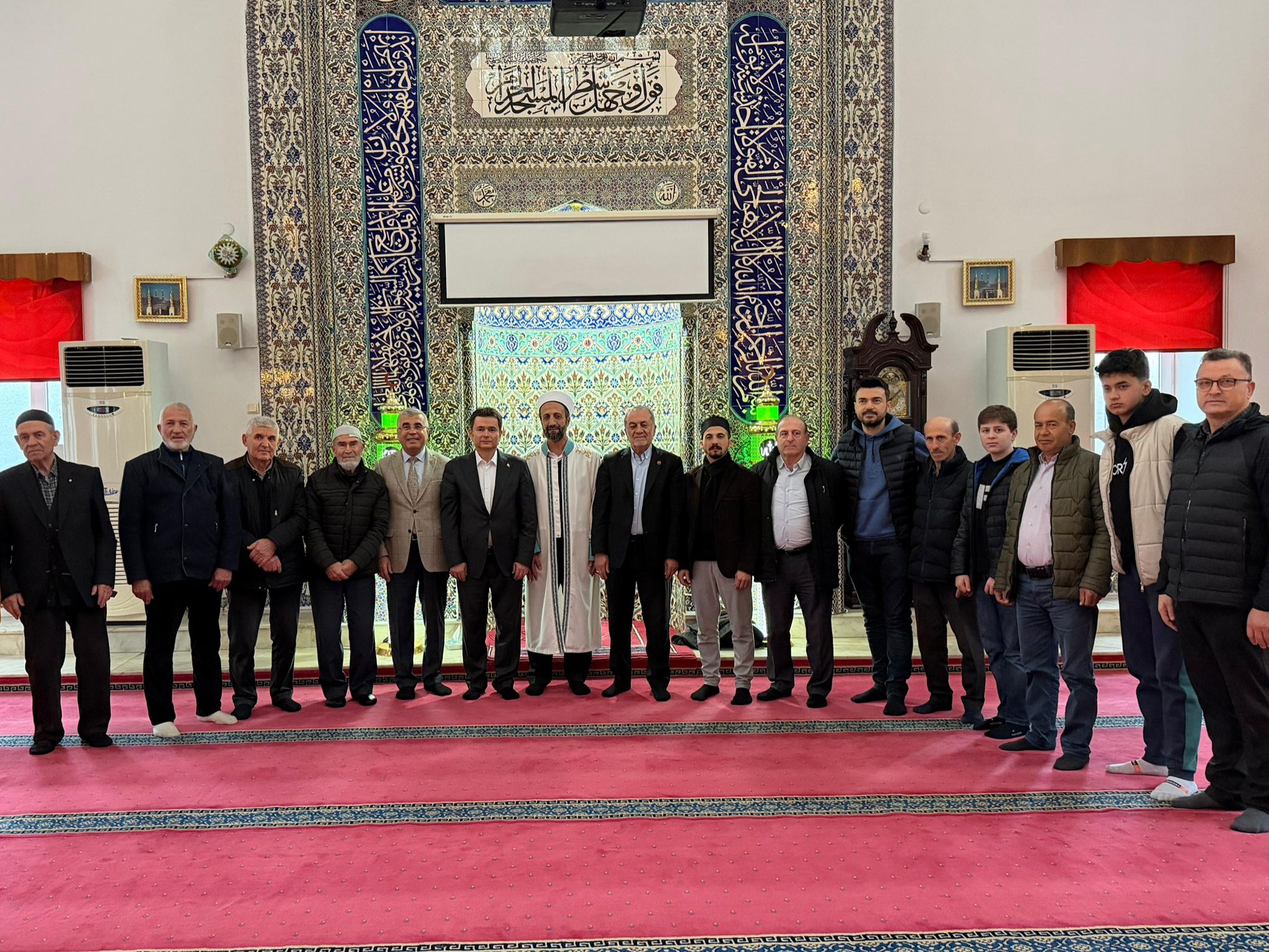 Başkan Erkan Aydın Vatandaşlarla Bayramlaştı