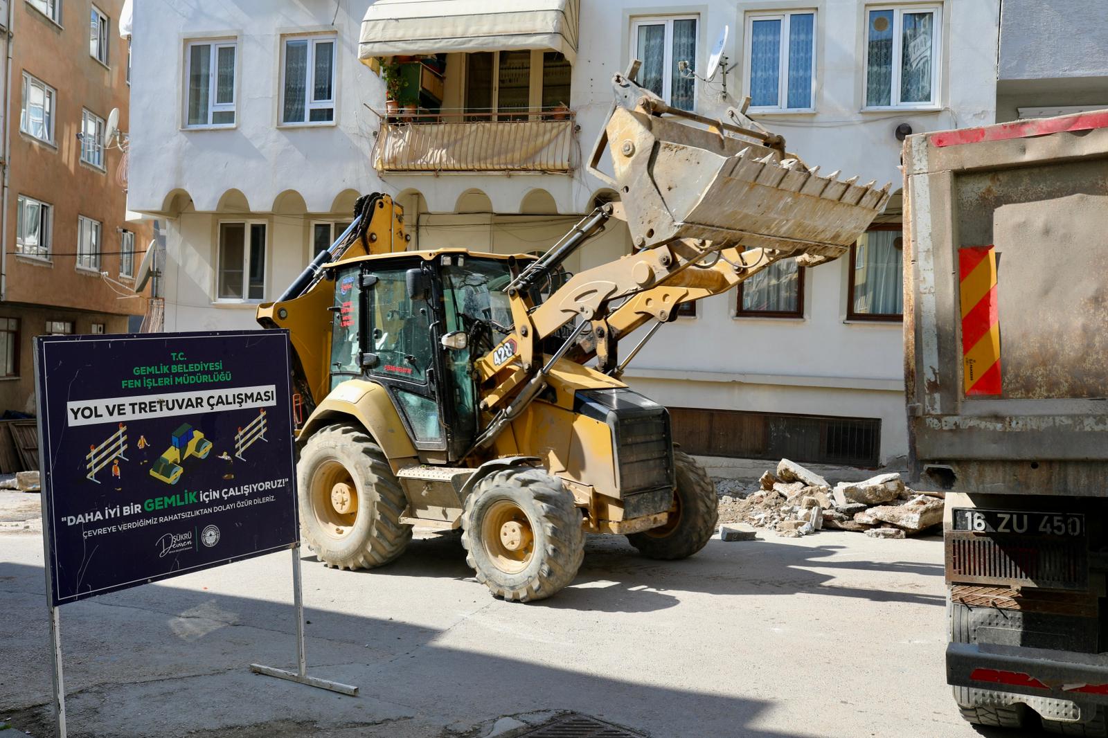 Gemlik'in Köklü Caddesi'nde Önemli Çalışma