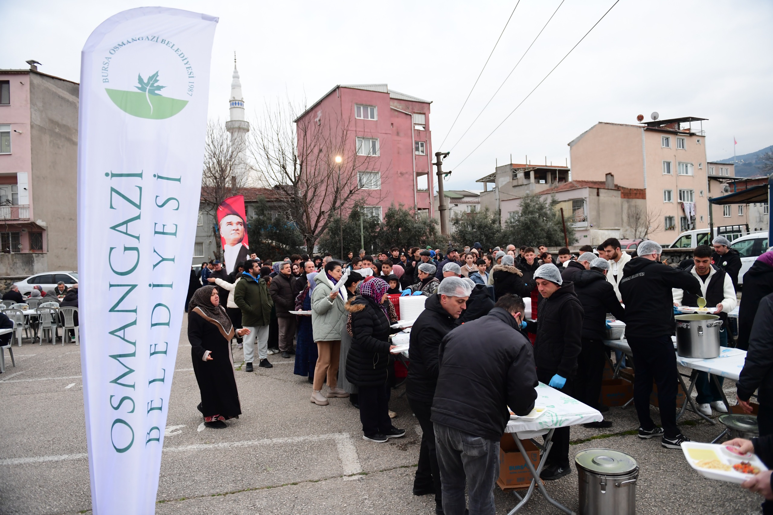 Osmangazi Belediyesi Ramazan Bereketini Sırameşeler’e Taşıdı