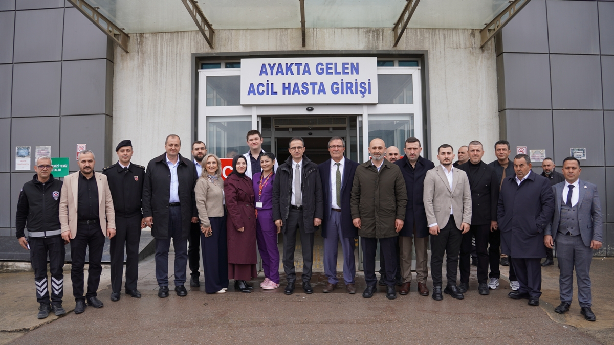 İznik’te Ramazan Bayramı dolayısıyla bayramlaşma töreni gerçekleştirildi.