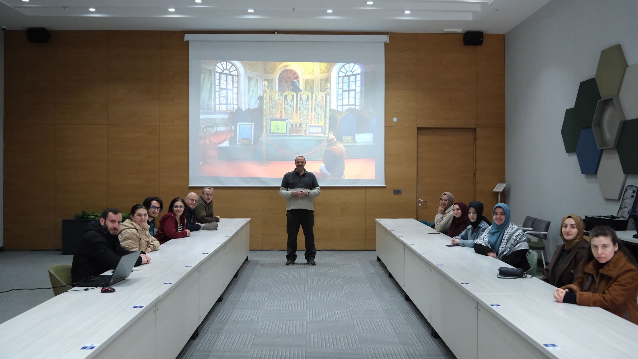 YILDIRIM’DA TEMEL FOTOĞRAFÇILIK EĞİTİMLERİ BAŞLADI