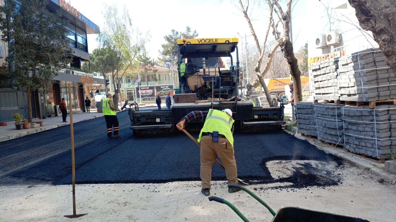 Mustafakemalpaşa'nın üstyapısı yenileniyor