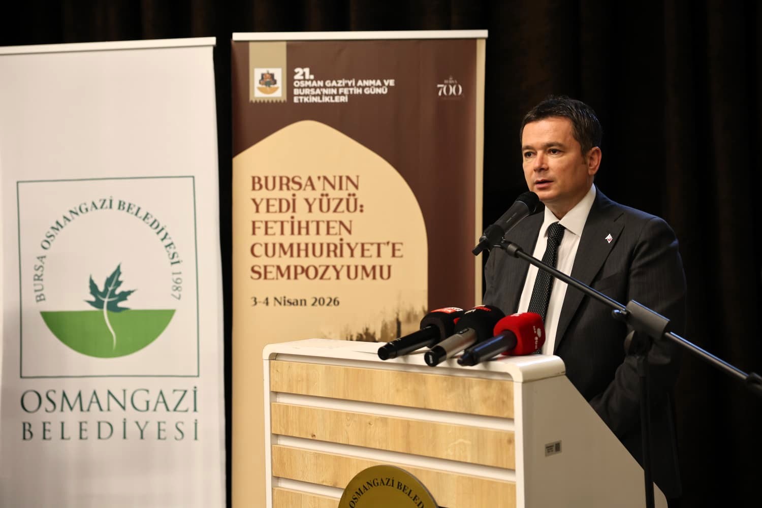 Osmangazi’de “Bursa’nın Yedi Yüzü” Sempozyumu Başladı