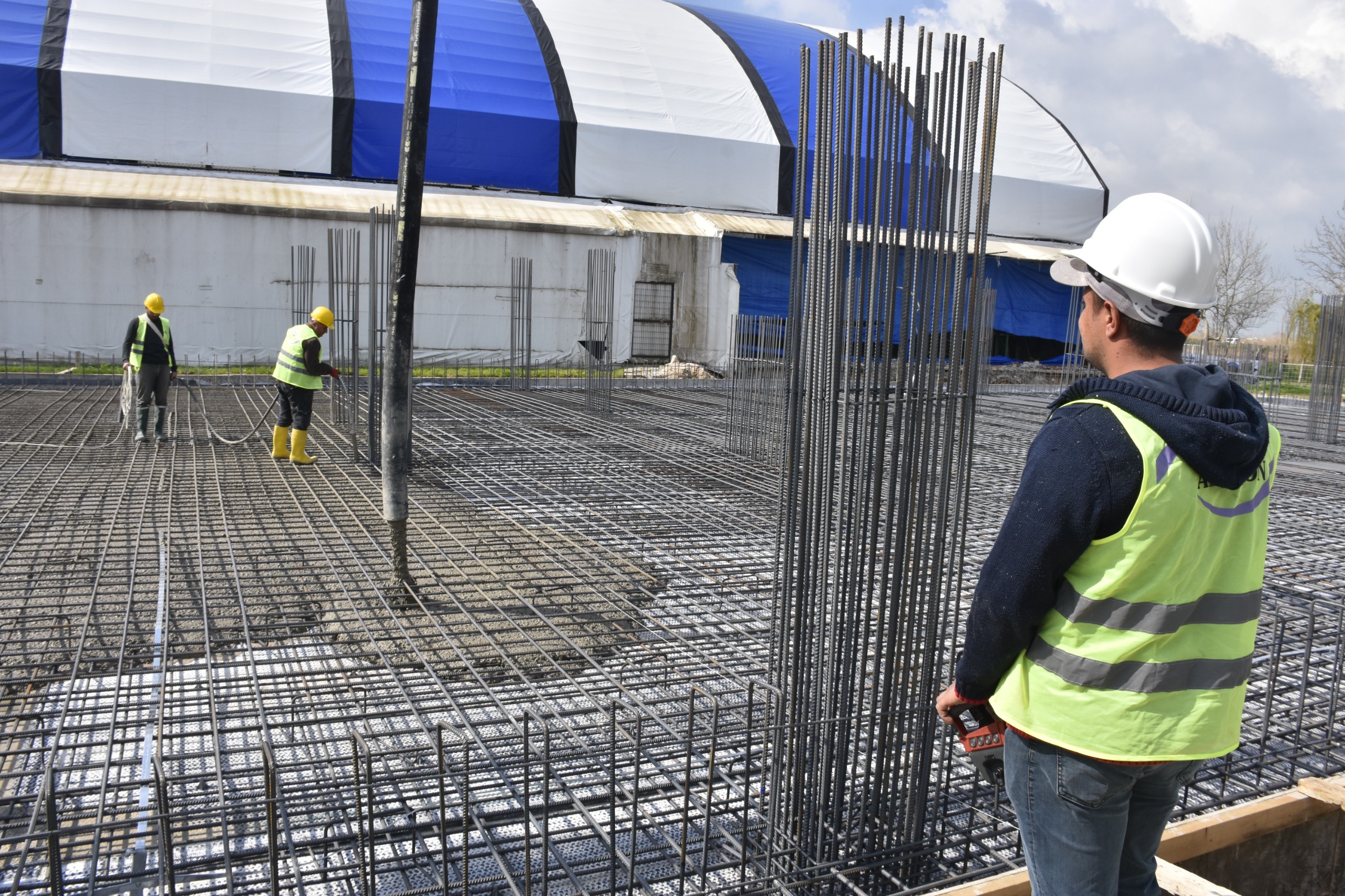 KARACABEY’DE HAMAM VE SAUNA KOMPLEKSİNİN TEMELİ ATILDI