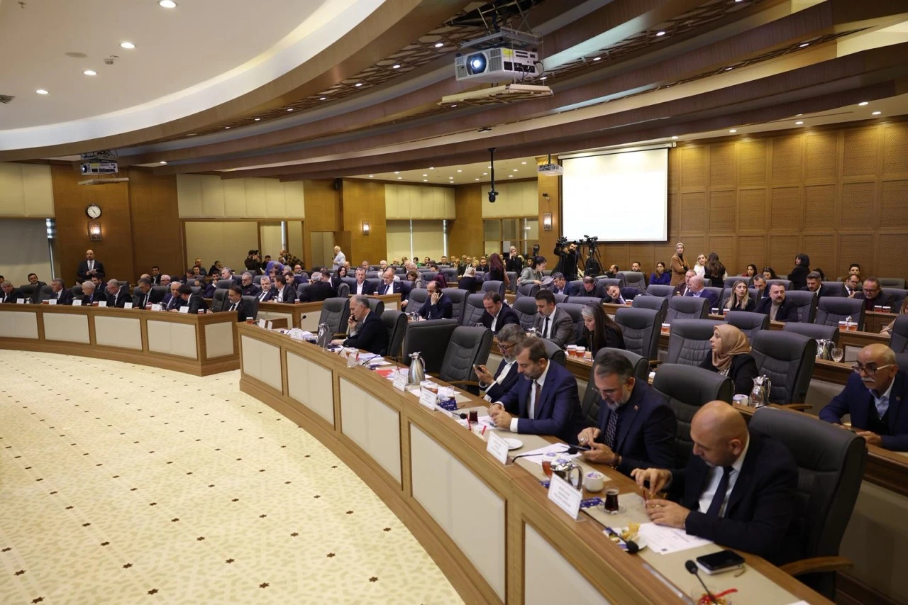 Bursa Büyükşehir Meclisi yeni başkan vekilini perşembe günü seçiyor