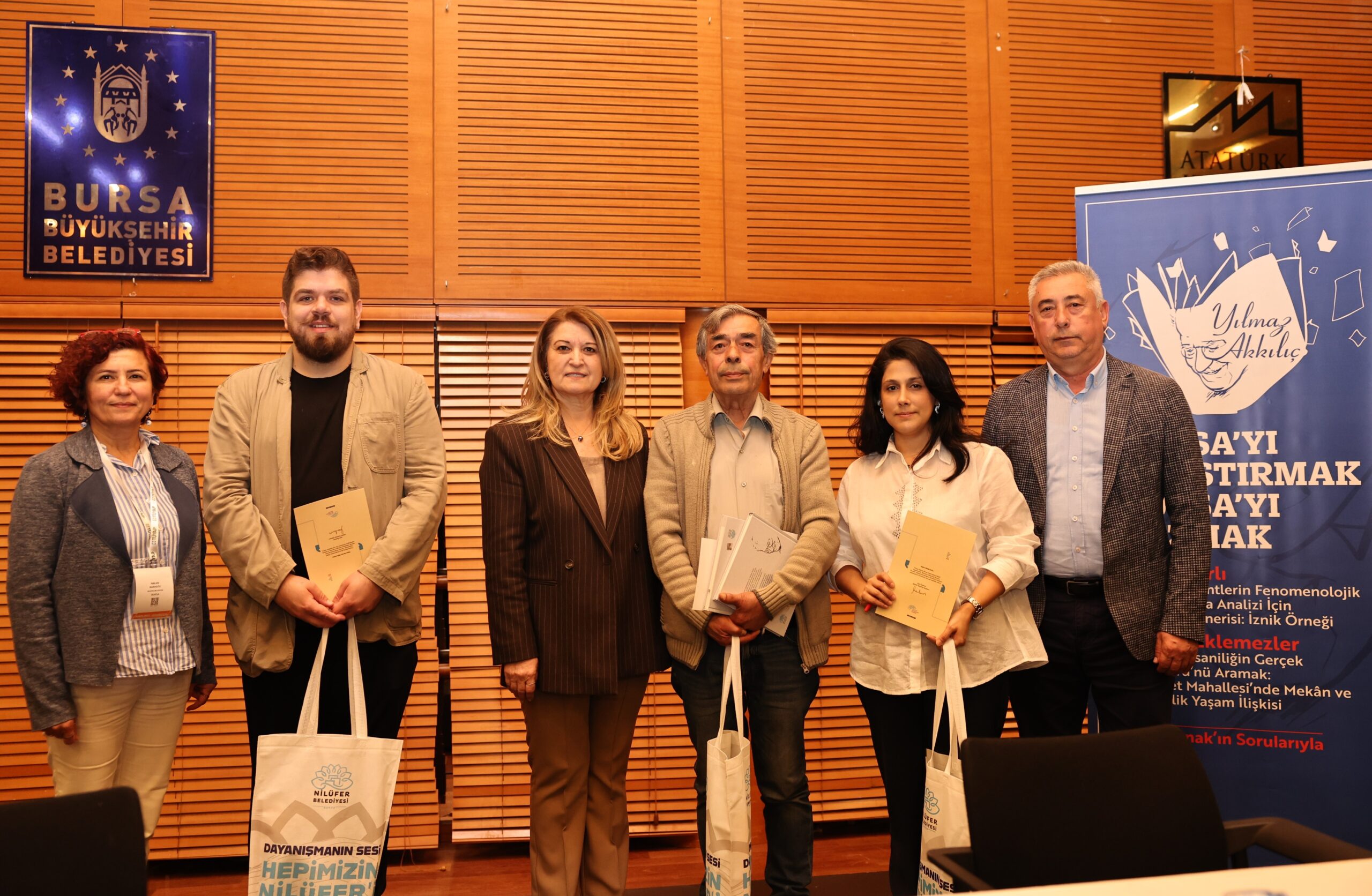 Bursa’nın tarihi katmanları ve mahalle kültürü Tüyap Bursa 23. Kitap Fuarı’nda konuşuldu