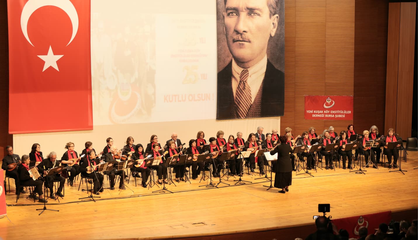 Köy Enstitüleri'nin 86. Yılında Aydınlanma Onur Ödülü Sahibini Buldu