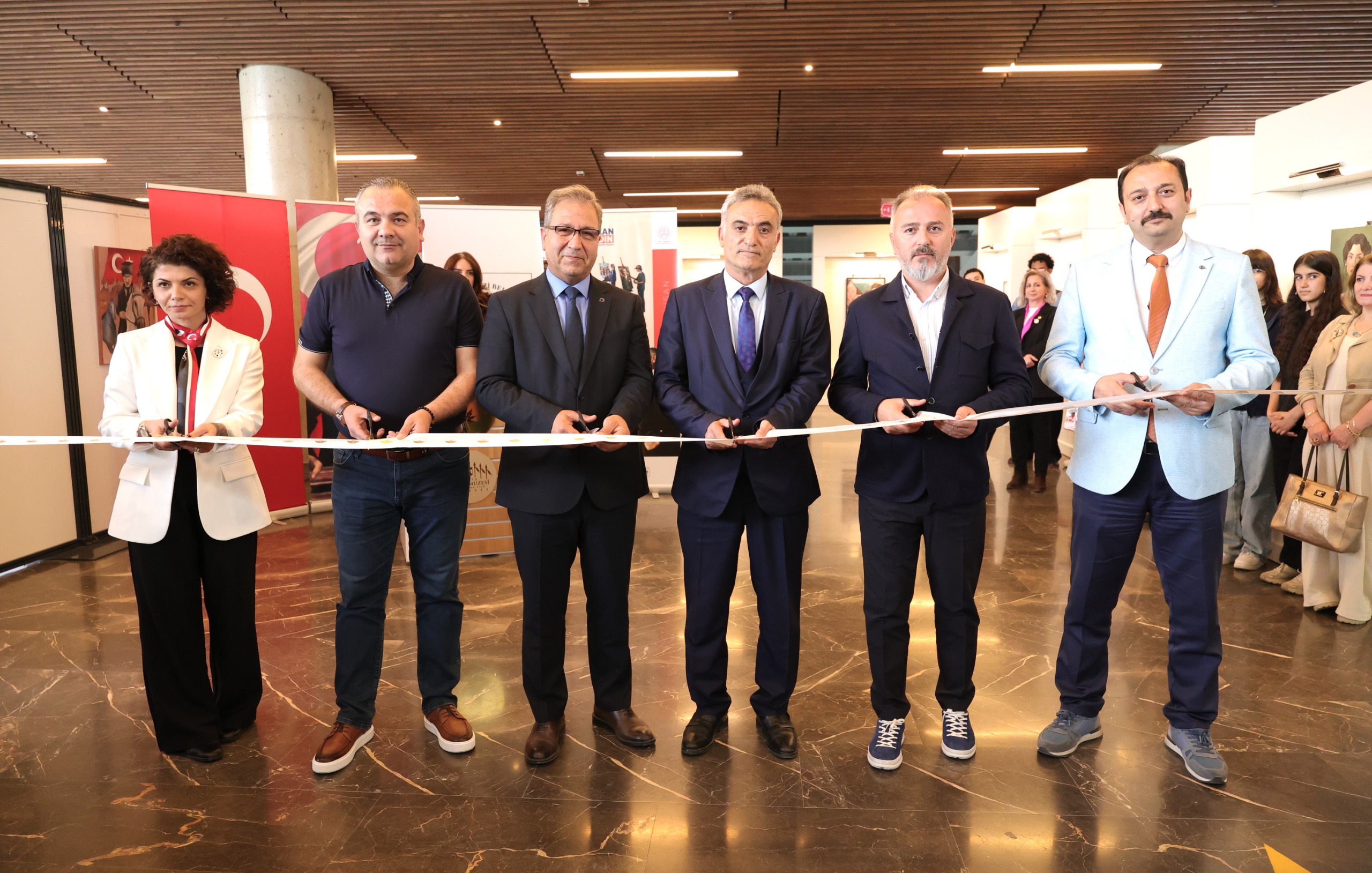 Osmangazi’den “Atatürk’ün Çocuklarından Sanata Bakış” Sergisi