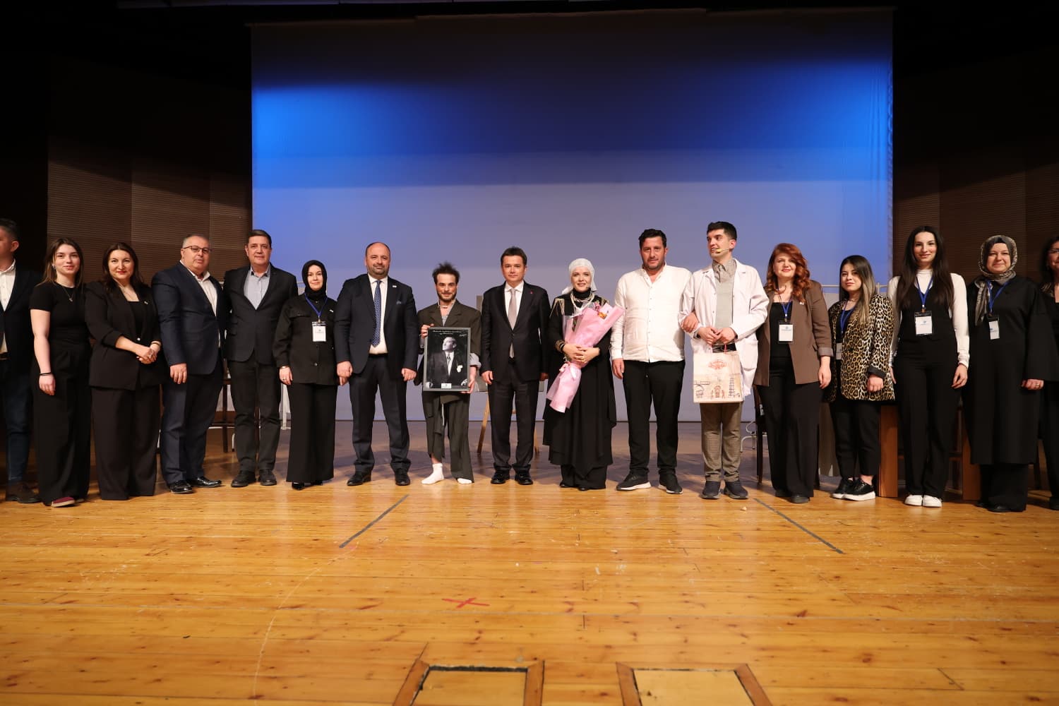 Osmangazi Belediyesi Rumeli Sıcaklığını Sahneye Taşıdı