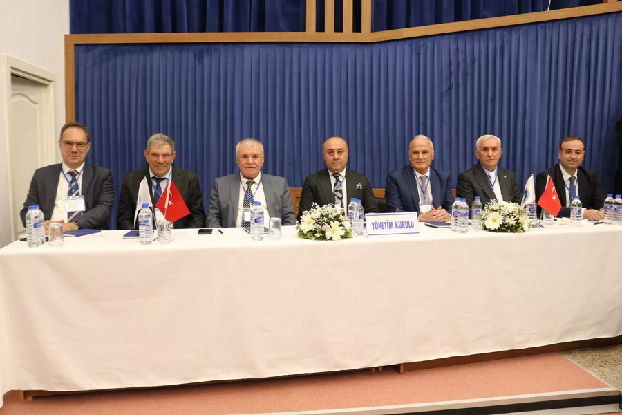 Marmarabirlik'te yeni dönem: Ali Yıldız ve ekibi 4 yıllığına göreve seçildi